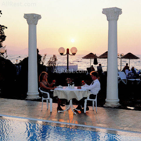 Macellan Hotel 8